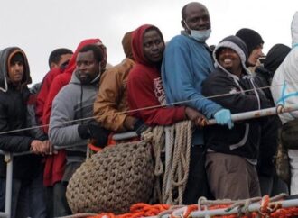 Κατά χιλιάδες πάλι καταφθάνουν οι πρόσφυγες