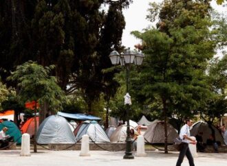 Στο Σύνταγμα κατασκηνώνουν οι αγρότες