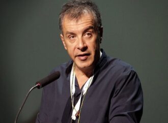 Θεοδωράκης: Κυβέρνηση συνεργασίας από τα κόμματα που ψήφισαν το μνημόνιο Τσίπρα