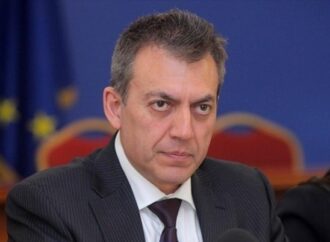 ΝΔ: Ρουσφετολογική διάταξη για να βολέψουν τον «κομματικό στρατό» στην Υγεία