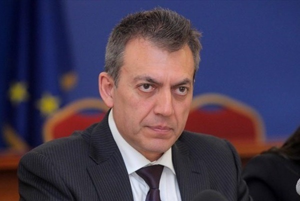 ΝΔ: Ρουσφετολογική διάταξη για να βολέψουν τον «κομματικό στρατό» στην Υγεία
