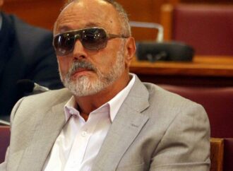 Προκλητικός ο Κουρουμπλής με τους αγρότες