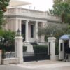 Κυβερνητικό αλαλούμ για τον Σφακιανάκη, ο οποίος τελικά «τρώγεται» για να σωθεί ο Τόσκας