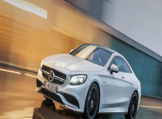 Προληπτικός έλεγχος σε 6.694 οχήματα Mercedes C class και GLK