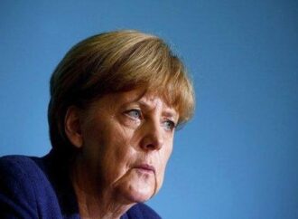 Μέρκελ: Αντιευρωπαϊκή συμπεριφορά η ανέγερση φράχτη στα σύνορα Ελλάδας-ΠΓΔΜ