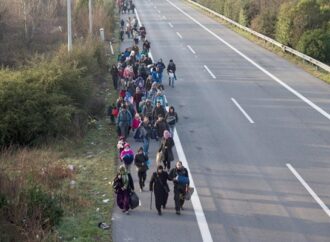 Μετανάστες έφυγαν με τα πόδια από τη Λαμία για τα σύνορα με Σκόπια