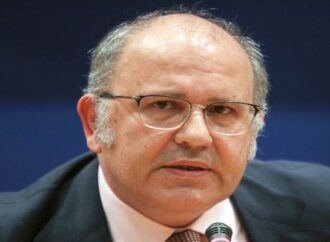 Ξυδάκης: Η Ελλάδα μπορεί να ωφεληθεί από τους πρόσφυγες