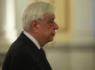 Παυλόπουλος σε Πιτέλα: Δεν νοείται αντιμετώπιση προσφυγικού με κλειστά σύνορα