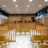 Συνεχίζουν την αποχή από τα καθήκοντά τους δικηγόροι και συμβολαιογράφοι