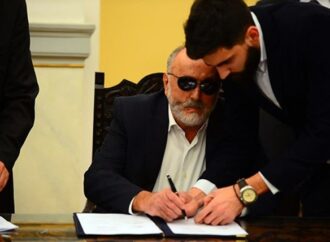 Tα ομαδικά ρουσφέτια Κουρουμπλή-Βερναδάκη-Παππά και Παρασκευόπουλου