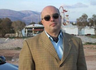 Κεντρώα η Porsche στη Βουλή – Η απάντηση του βουλευτή