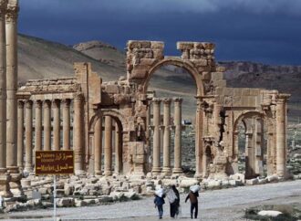 Επιμένουν οι ΗΠΑ να φύγει ο Άσαντ παρά τη νίκη στην Παλμύρα