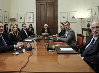Χαμηλές οι προσδοκίες στο αυριανό Συμβούλιο Αρχηγών για το προσφυγικό