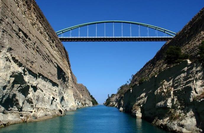 Η ερωτική απογοήτευσε οδήγησε στο θάνατο 19χρονο – Έπεσε στον Ισθμό της Κορίνθου