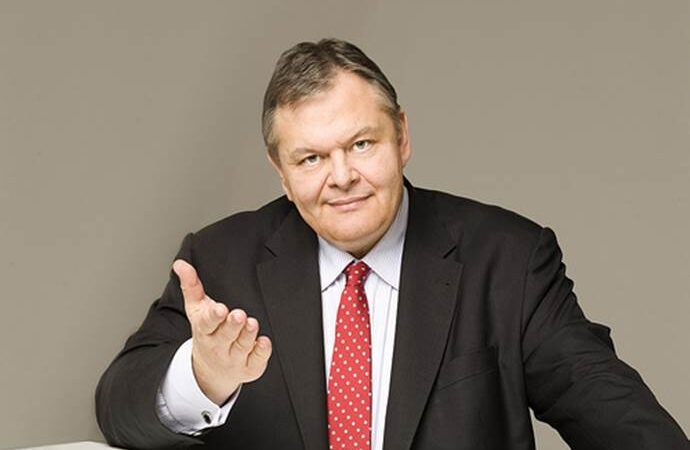 Βενιζέλος: Η Ελλάδα βρίσκεται σήμερα σε ένα διαρκές μνημόνιο