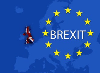 Δημοσκόπηση: Προβάδισμα 4 μονάδων στο Brexit