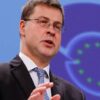 Ντομπρόβσκις: Μην αυξάνετε τους φόρους, μειώστε δαπάνες