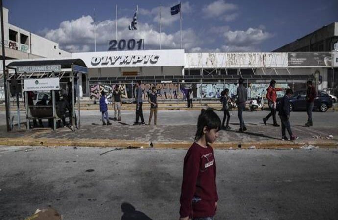 Times: Πολλά τα περιστατικά σεξουαλικής κακοποίησης στους καταυλισμούς προσφύγων