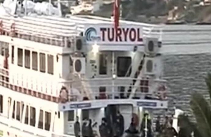 Πρώτες επαναπροωθήσεις μεταναστών στην Τουρκία