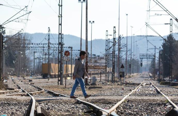 Επιχείρηση ΕΛ.ΑΣ. στην Ειδομένη: Για μία ώρα άνοιξε η σιδηροδρομική γραμμή!
