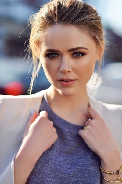kristina.bazan_.001
