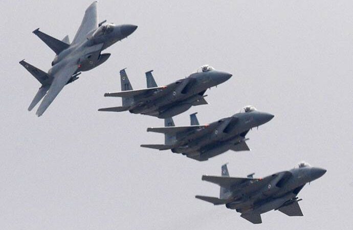 Αναστάτωση από τη χαμηλή πτήση μαχητικών πάνω από την Αθήνα