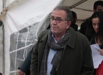 Επίθεση στον Μουζάλα από μετανάστες στη Μόρια της Λέσβου