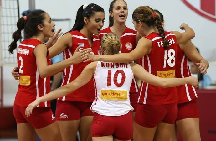 Πρωταθλήτριες στο βόλεϊ οι αθλήτριες του Ολυμπιακού