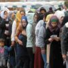 Πειραιάς: 3.800 οι πρόσφυγες-700 μεταφέρθηκαν στον Σκαραμαγκά
