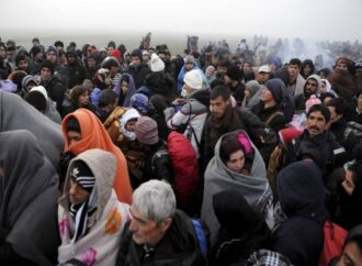 Σε 52.352 υπολογίζονται οι πρόσφυγες και μετανάστες
