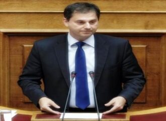 Διαψεύδει ο Θεοχάρης ότι θα προσχωρήσει στη ΝΔ