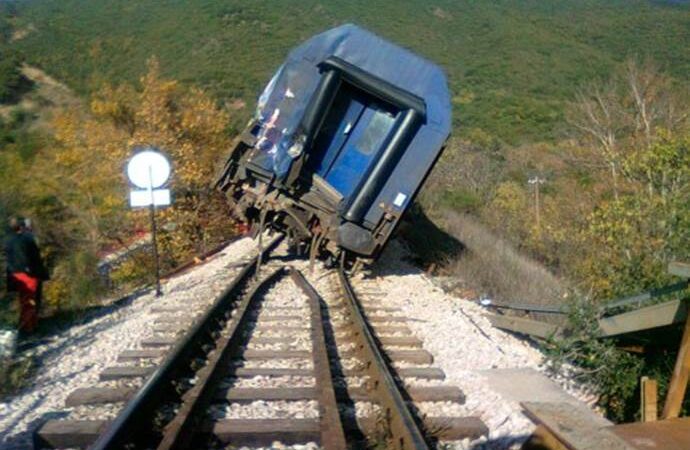 Εκτροχιασμός τρένου στο Λιανοκλάδι-Αποκαταστάθηκε η σιδηροδρομική συγκοινωνία