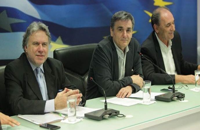 Κυβέρνηση: Κίνηση τακτικής έναντι των δανειστών με κατάθεση δύο νομοσχεδίων