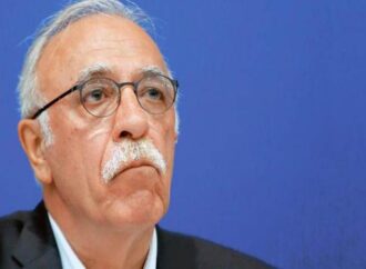 Βίτσας: Στις σκέψεις μας η καθιέρωση προσφυγικού διαβατηρίου