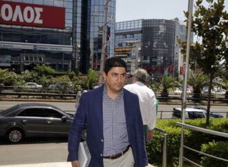 Δια βοής εξελέγη Γραμματέας της ΠΕ o Αυγενάκης