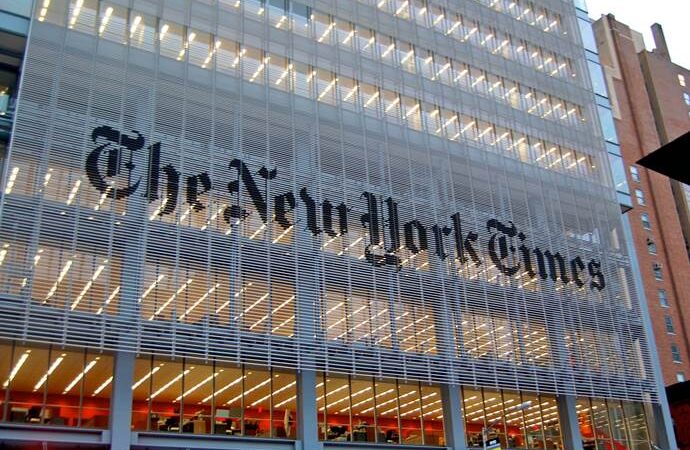 New York Times: Ήλθε η ώρα να μπει τέλος στην τραγωδία του ελληνικού χρέους