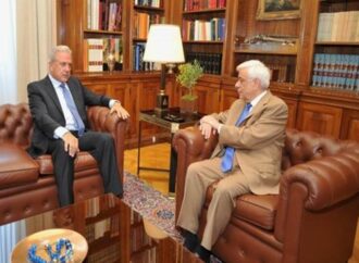 Αβραμόπουλος, ανήσυχος για νέα κύματα προσφύγων στα νησιά και την Αττική