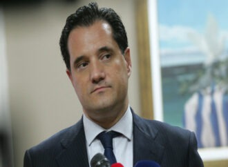 Γεωργιάδης: Οι βουλευτές του ΣΥΡΙΖΑ για την καρέκλα δίνουν και τη ψυχή τους