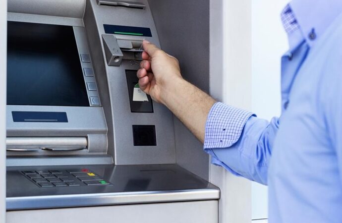 Άρση των capital controls προτείνουν οι Βρυξέλλες