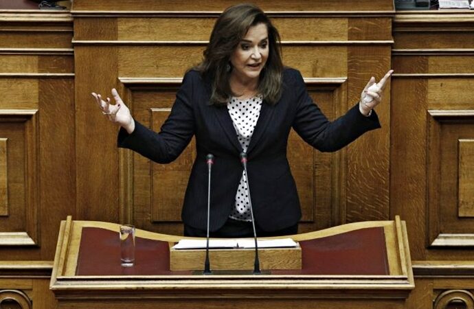 Ντ. Μπακογιάννη: “Ο ΣΥΡΙΖΑ αγαπά τους φτωχούς και για αυτό θέλει να αυξηθούν”
