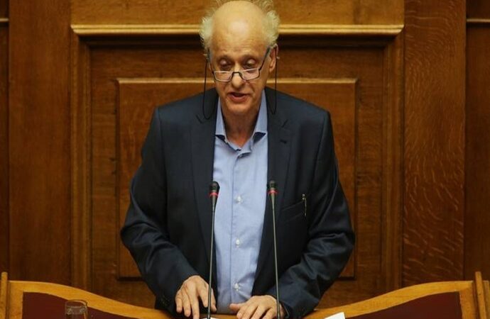 Θερμό επεισόδιο στη Βουλή μεταξύ δικηγόρων και βουλευτή του ΣΥΡΙΖΑ