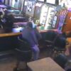 Ο έρωτας ληστείες δεν κοιτάει… (video)