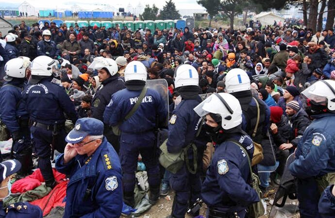 Ξεκίνησε η επιχείρηση εκκένωσης της Ειδομένης