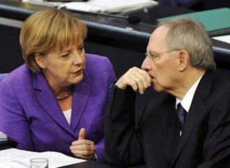 Suddeutsche Zeitung: Εντολή Μέρκελ σε Σόιμπλε για έγκριση της δόσης