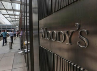 Δυσοίωνα τα μηνύματα για την Ελλάδα από την Moody’s