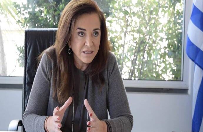 Ντόρα: «Είναι απίστευτο, βάζουν πέντε ορόφους φόρους»!!!
