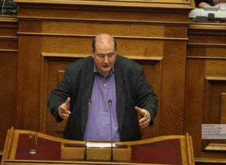 «Συμβόλαιο Τιμής» για τους μαθητές Δημοτικού- Οι μαίες θα διαφωτίζουν τους γονείς – «Μικρό Σχολείο»,για τα προσφυγόπουλα