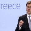 Απίστευτη αποκάλυψη Ντομπρόβσκις:  Ο Τσίπρας επέλεξε φόρους αντί  μείωση δαπανών