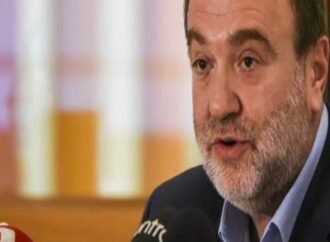 Αλεξιάδης προς φορολογούμενους: «Βιαστείτε. Υποβάλλω παράκληση».