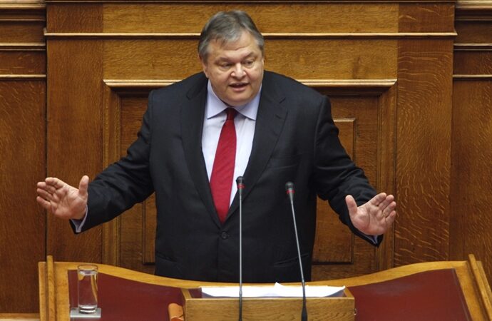 Βενιζέλος: Η χώρα σε διαρκή κηδεμονία με ένα μνημόνιο στο διηνεκές